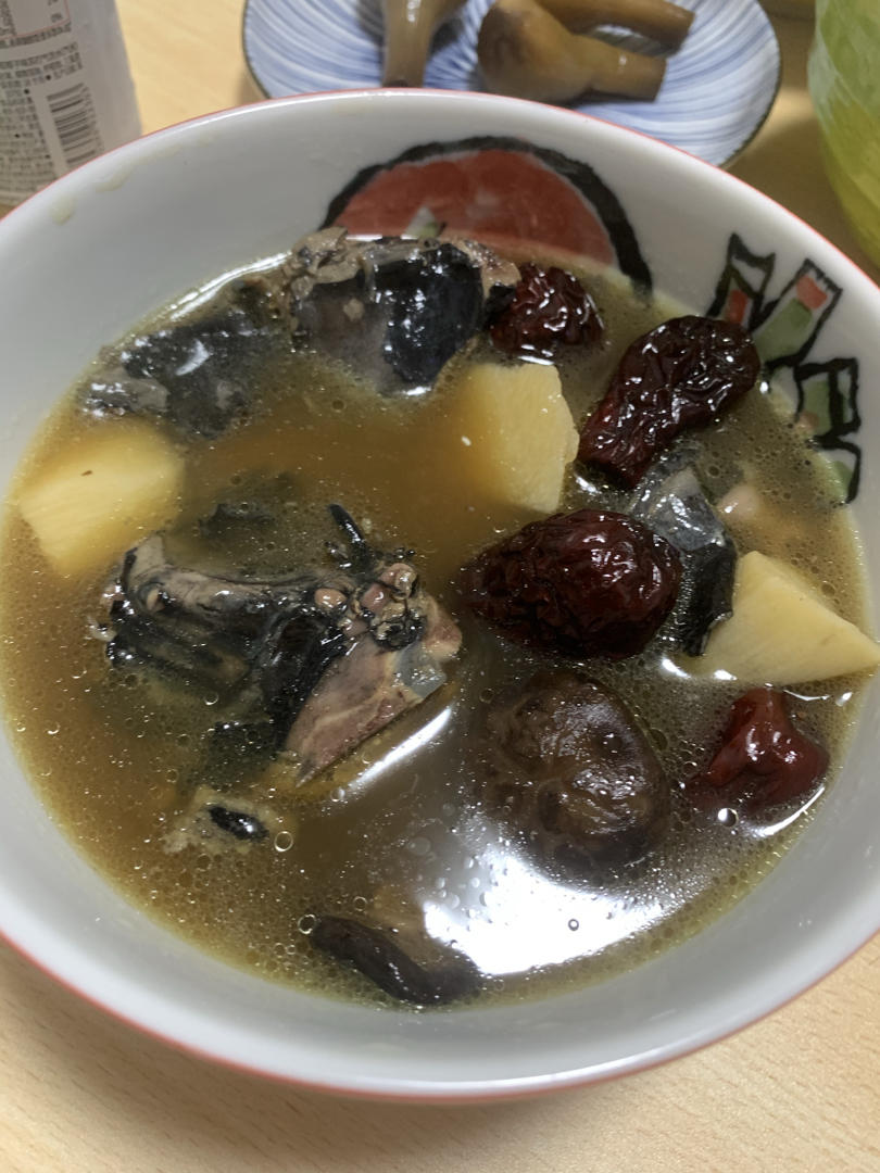 山药红枣乌鸡汤