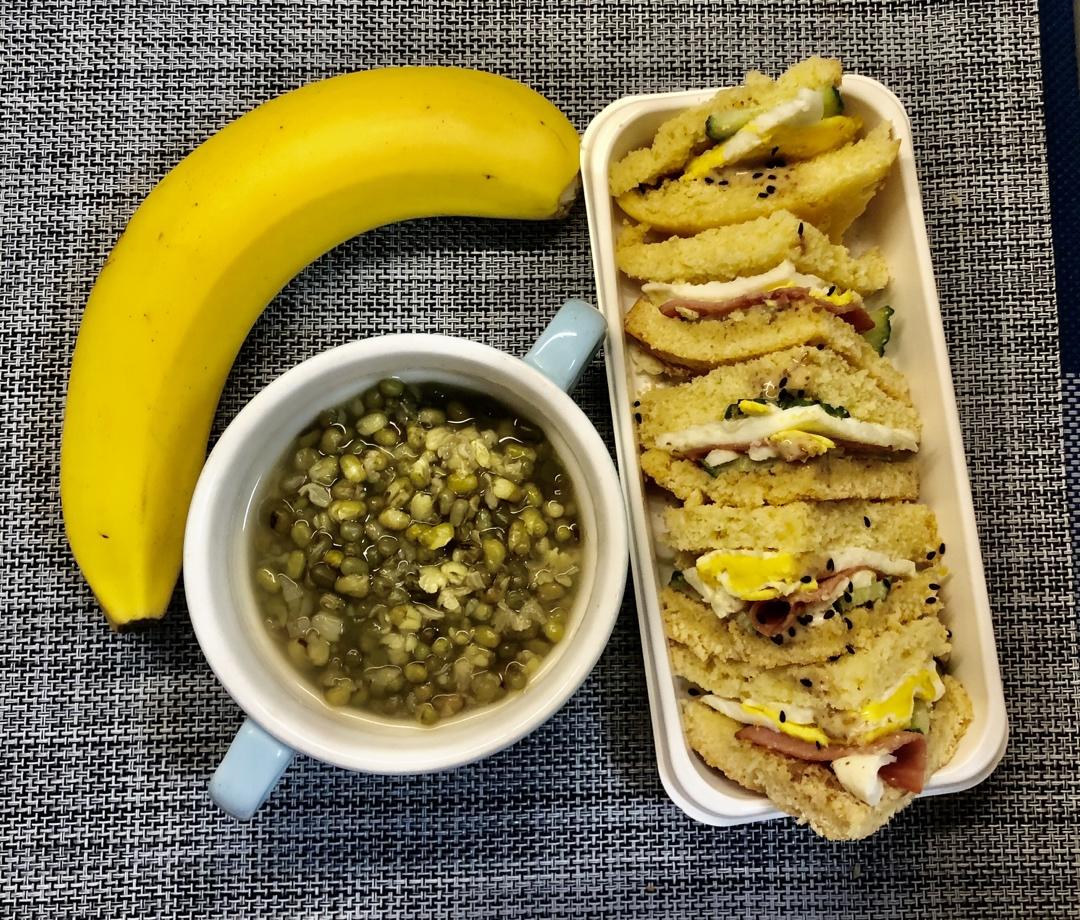 火腿芝士蛋三文治