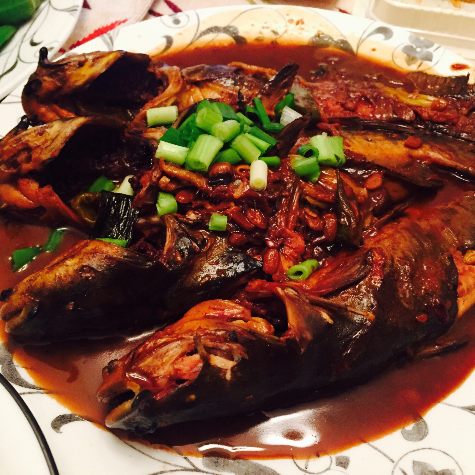 红烧大蒜鲶鱼