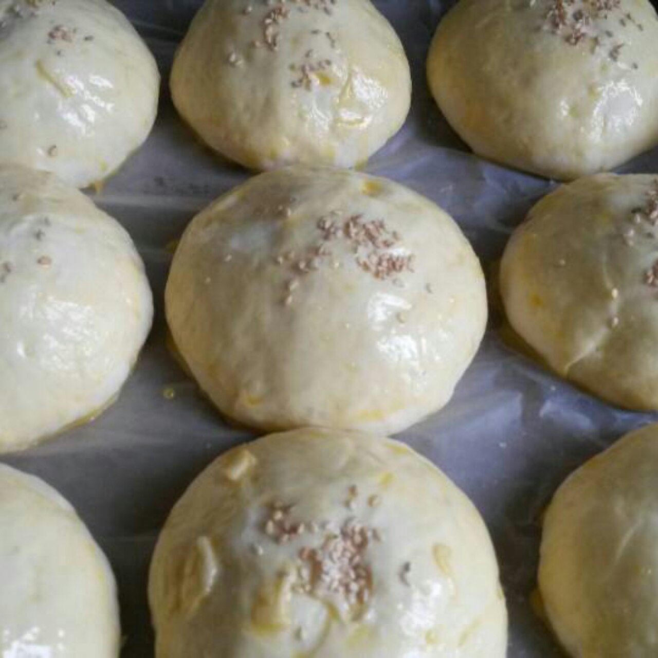 大人小孩都爱不释口的【蜂蜜牛奶小餐包】