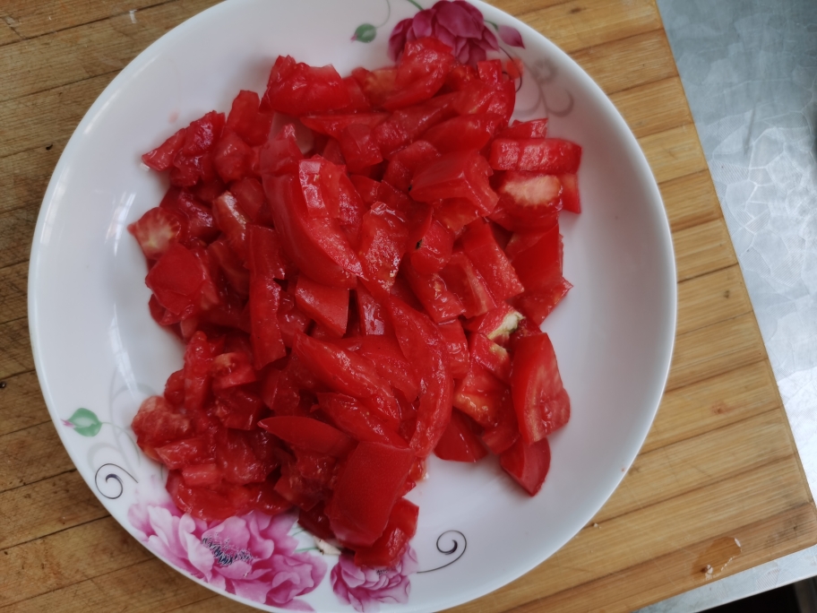 减脂西红柿香菇面的做法 步骤2