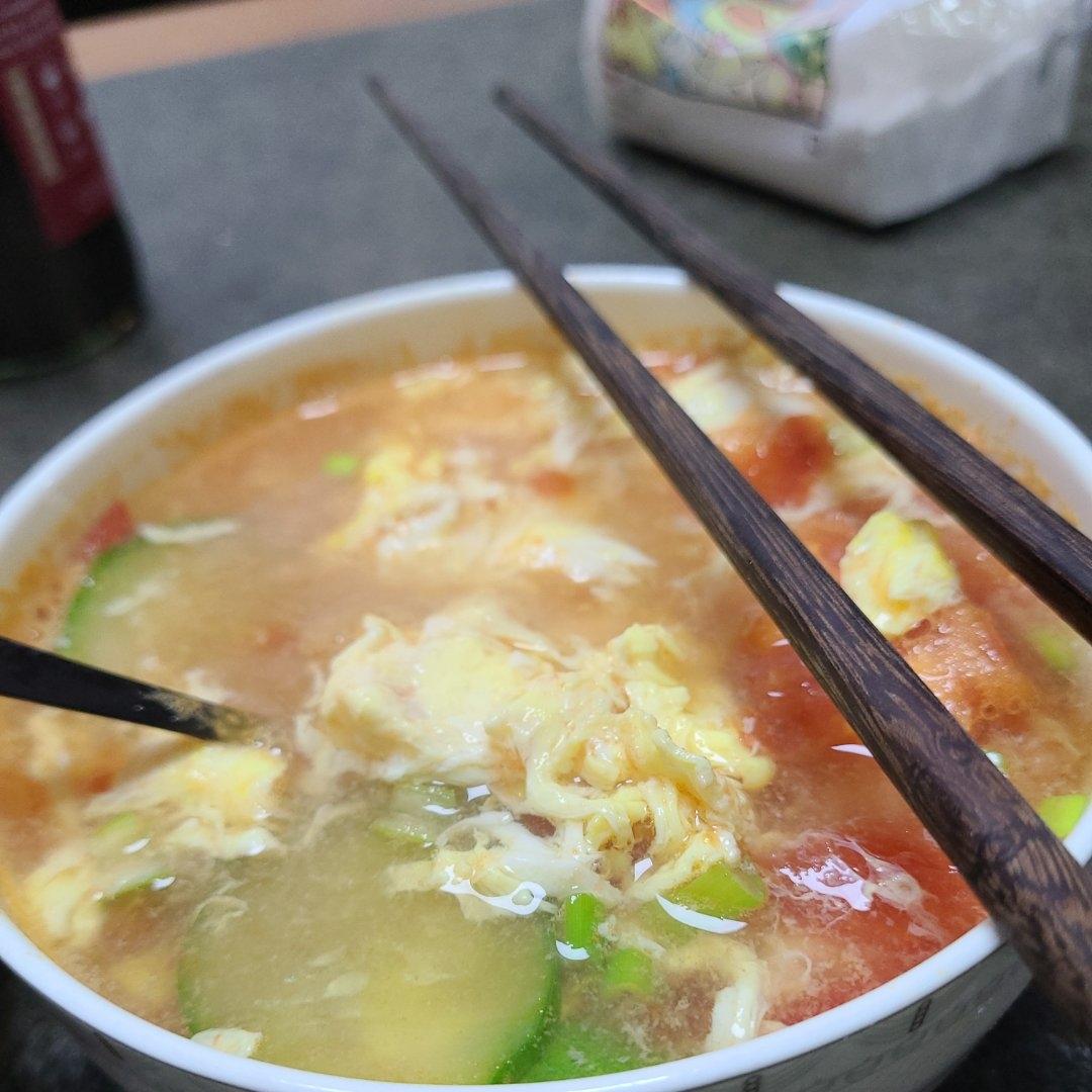 健康无油的番茄鸡蛋汤｜适当香油