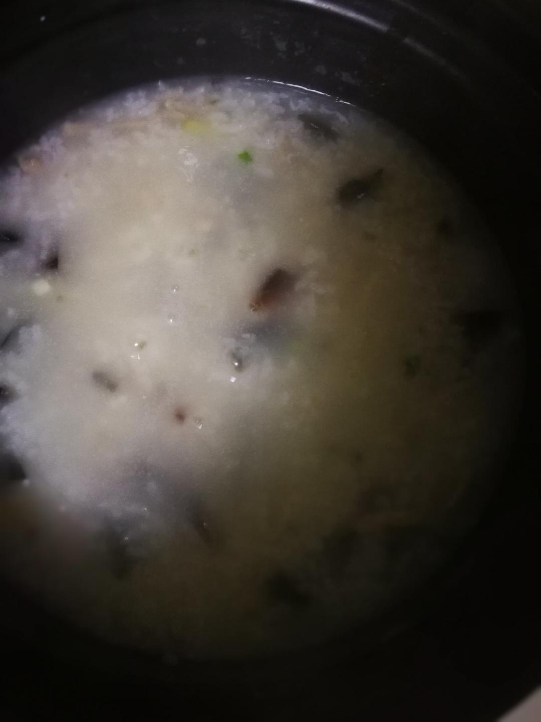十五分钟快手之香滑皮蛋瘦肉粥(附五分钟电饭煲电压力锅更快捷方法)
