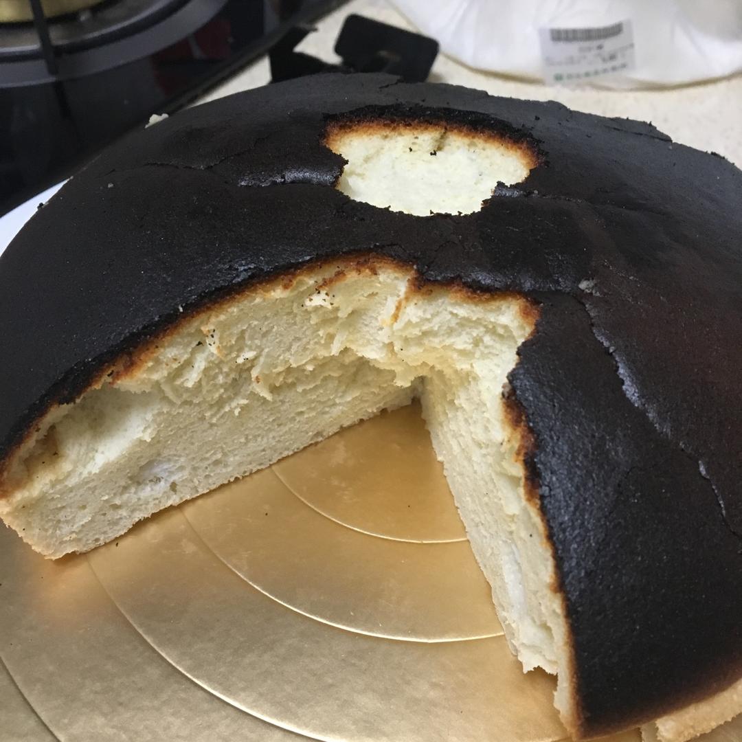 烤箱做蛋糕（戚风蛋糕的做法）