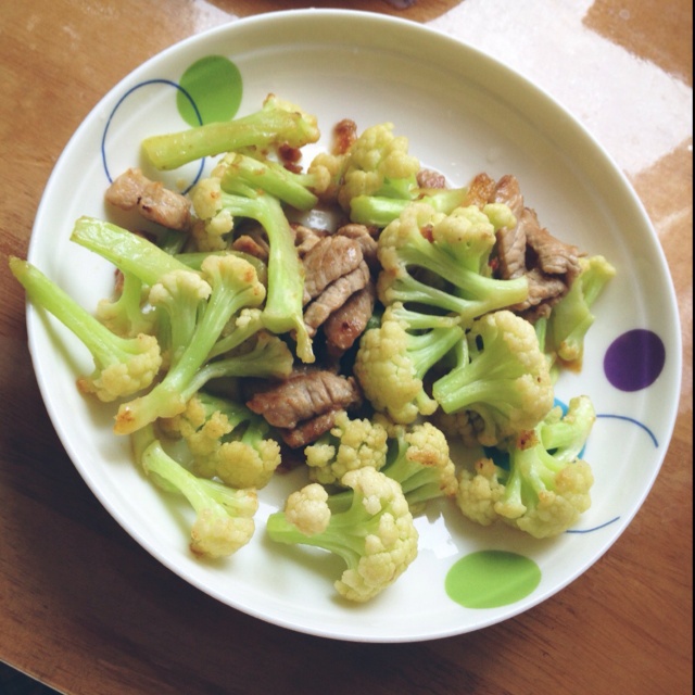 菜花炒肉片