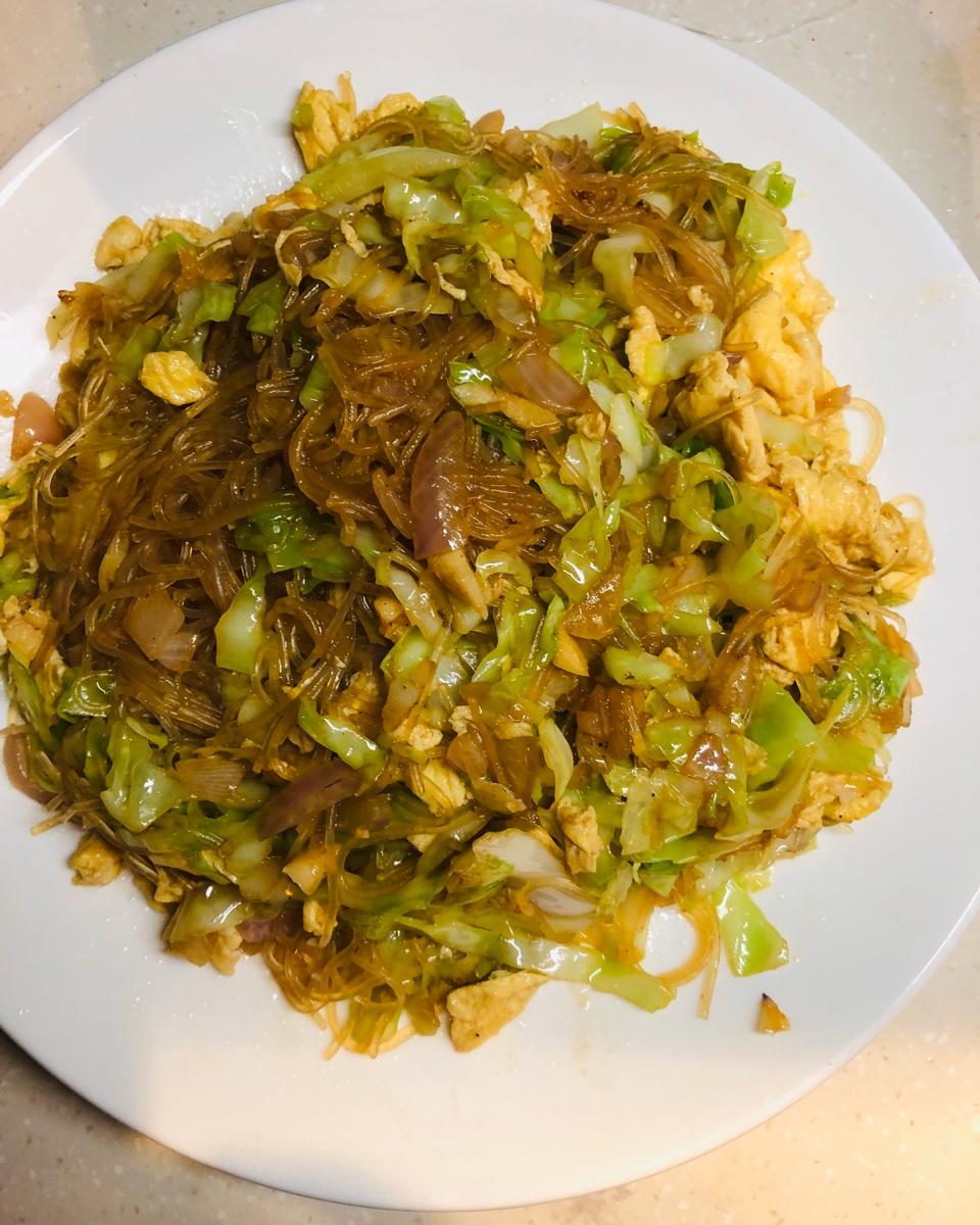 包菜粉丝炒鸡蛋
