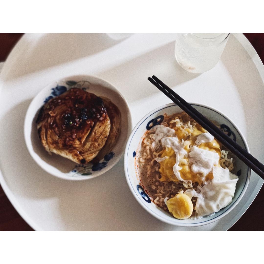 忙里偷闲吃饭饭