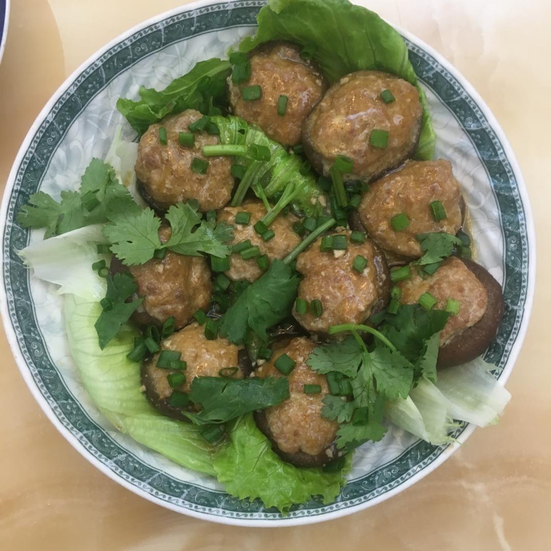 美味的肉酿香菇～～孩子爱吃的下饭菜