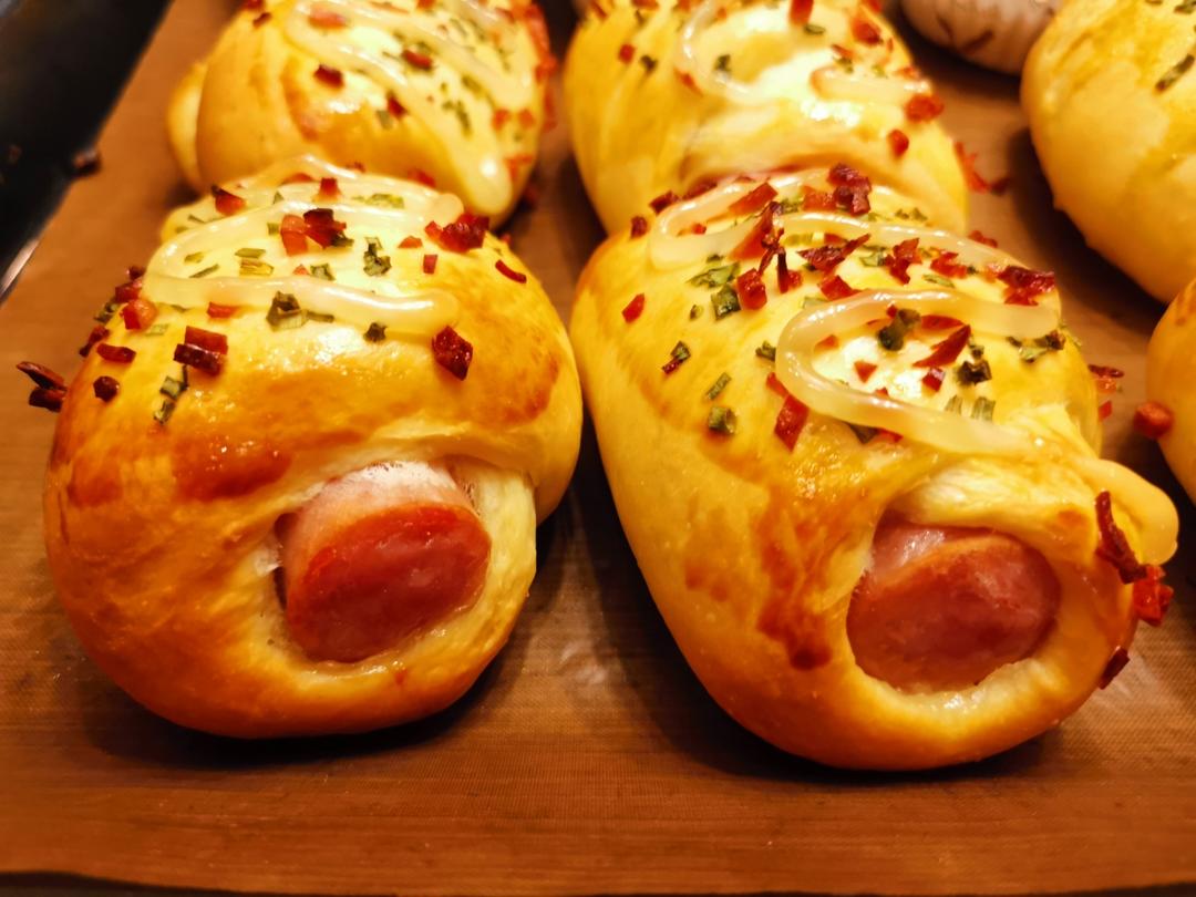 火腿肉松海苔包