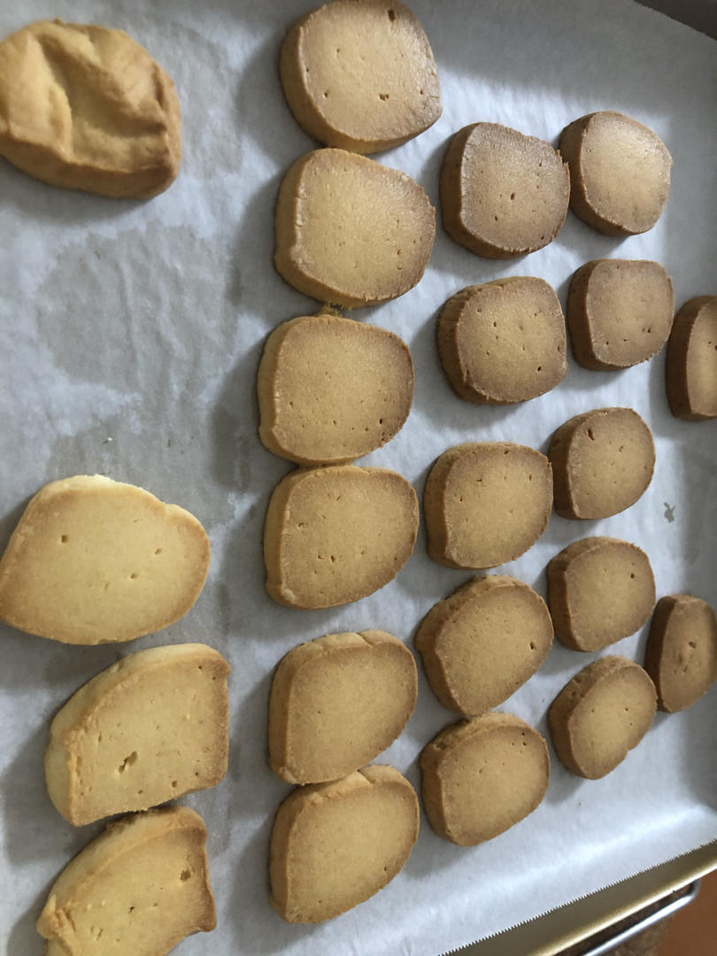 极简风炼奶小饼干