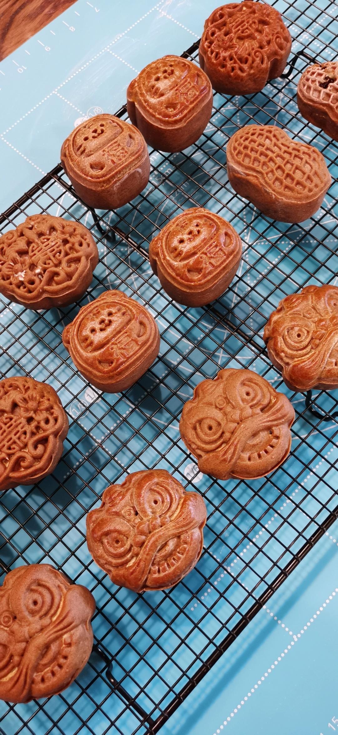 🥮黑糖椰香广式月饼｜含不发干不甜腻，蔓越莓椰蓉馅做法