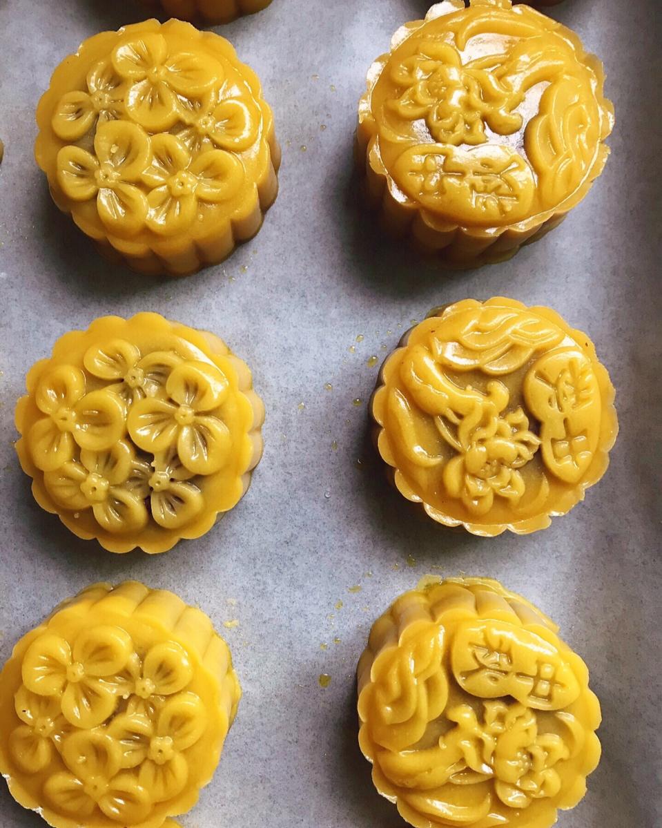 广式豆沙月饼