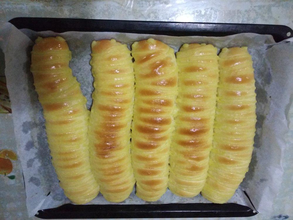 面包房里最受欢迎的毛毛虫面包