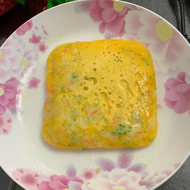 宝宝10个月辅食：妈妈都觉得好吃的虾仁蒸糕