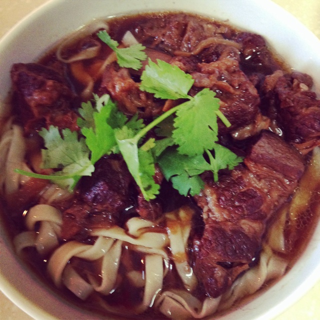 红烧牛肉面
