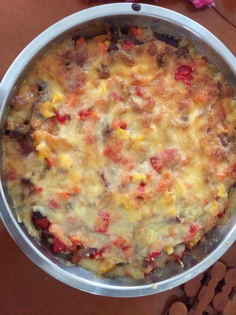 含宣软饼皮做法、自己在家也能做出馅料十足、超拉丝的美味诱人披萨