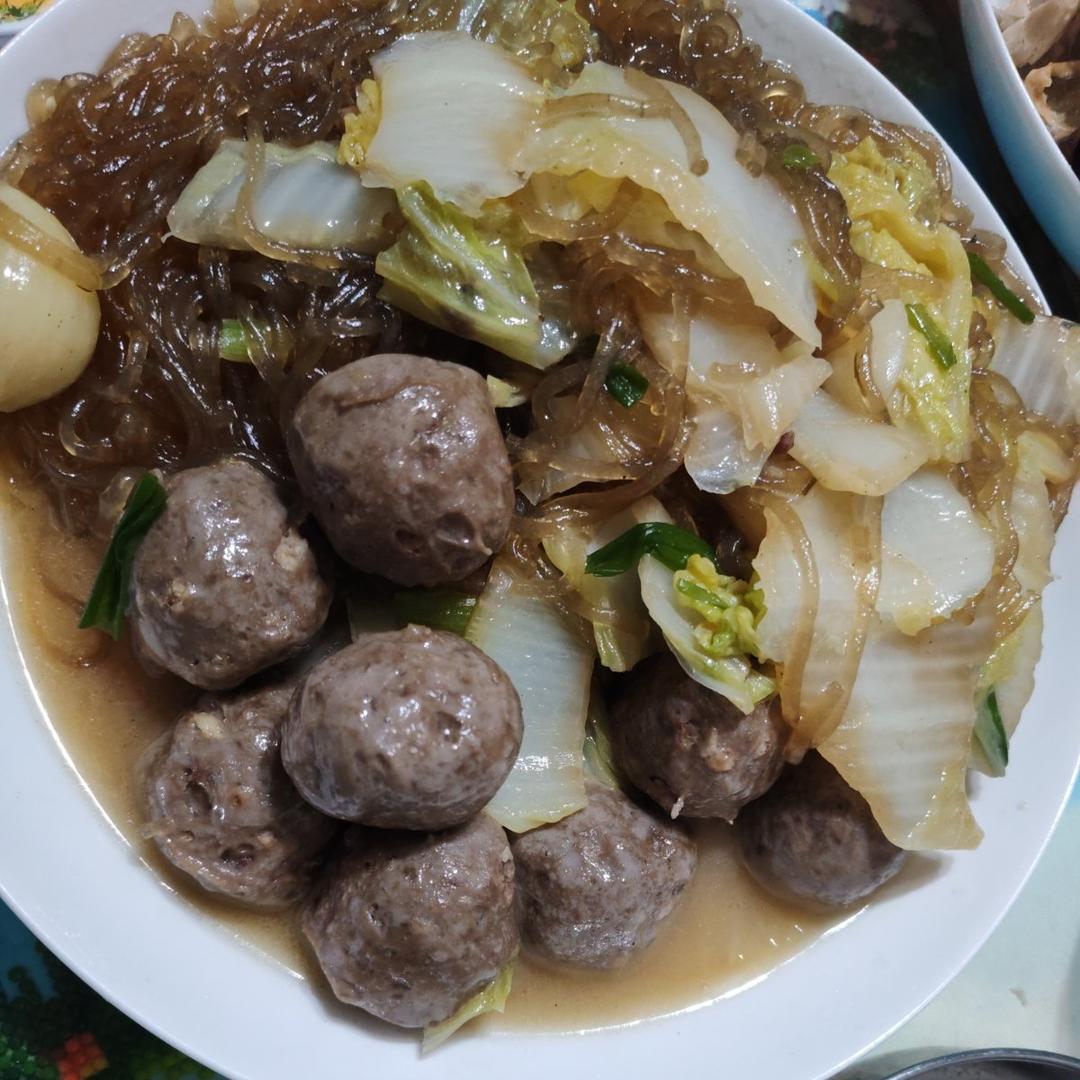 白菜粉条炖丸子