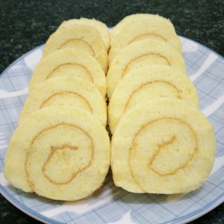 《Tinrry下午茶》教你做基础原味蛋糕卷