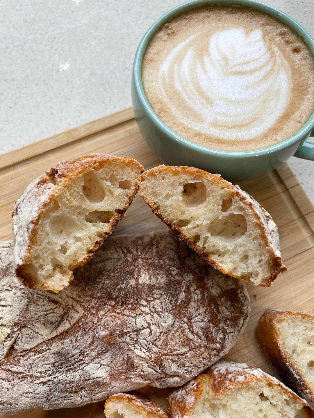 恰巴塔面包  Ciabatta