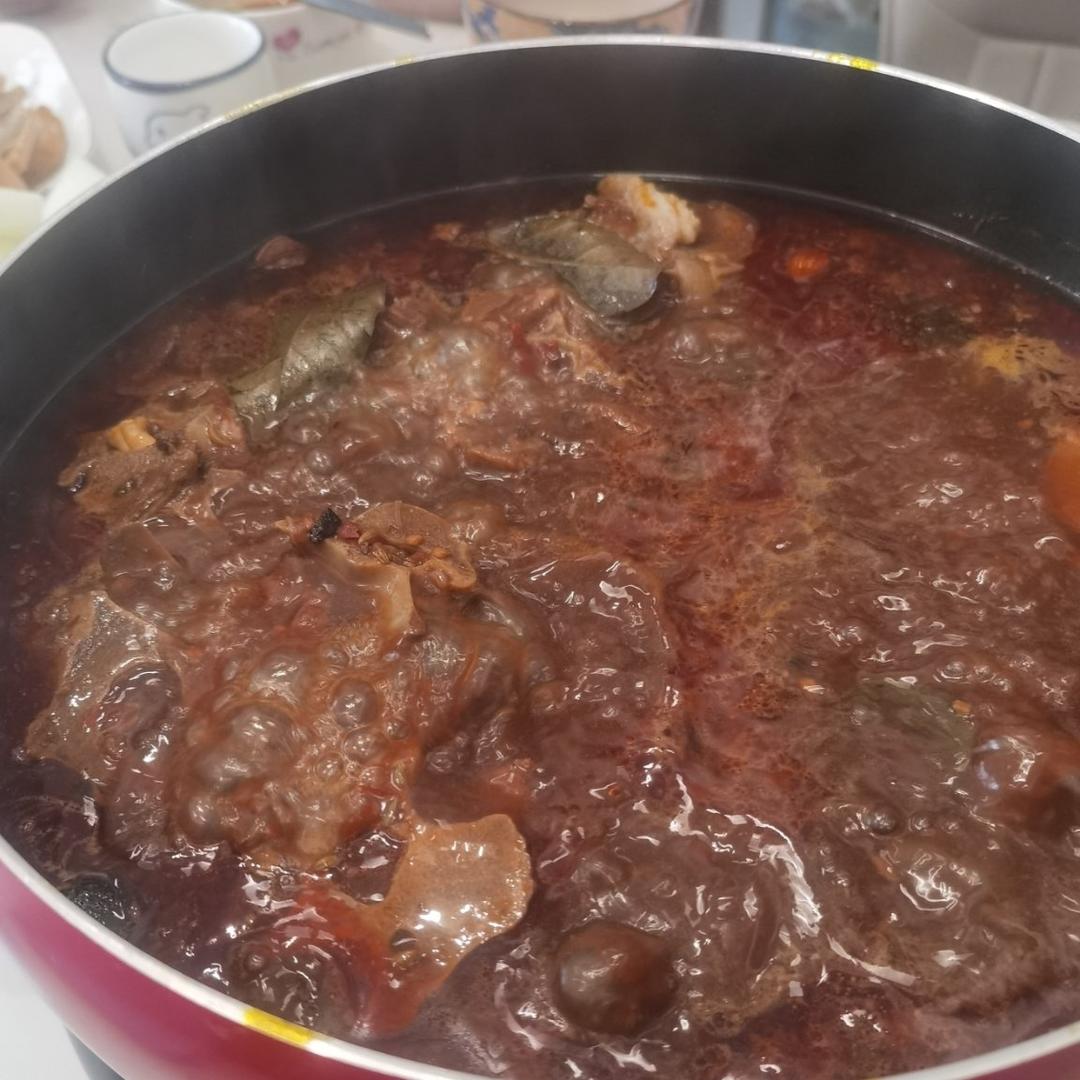 堂妈教你做红汤羊蝎子火锅