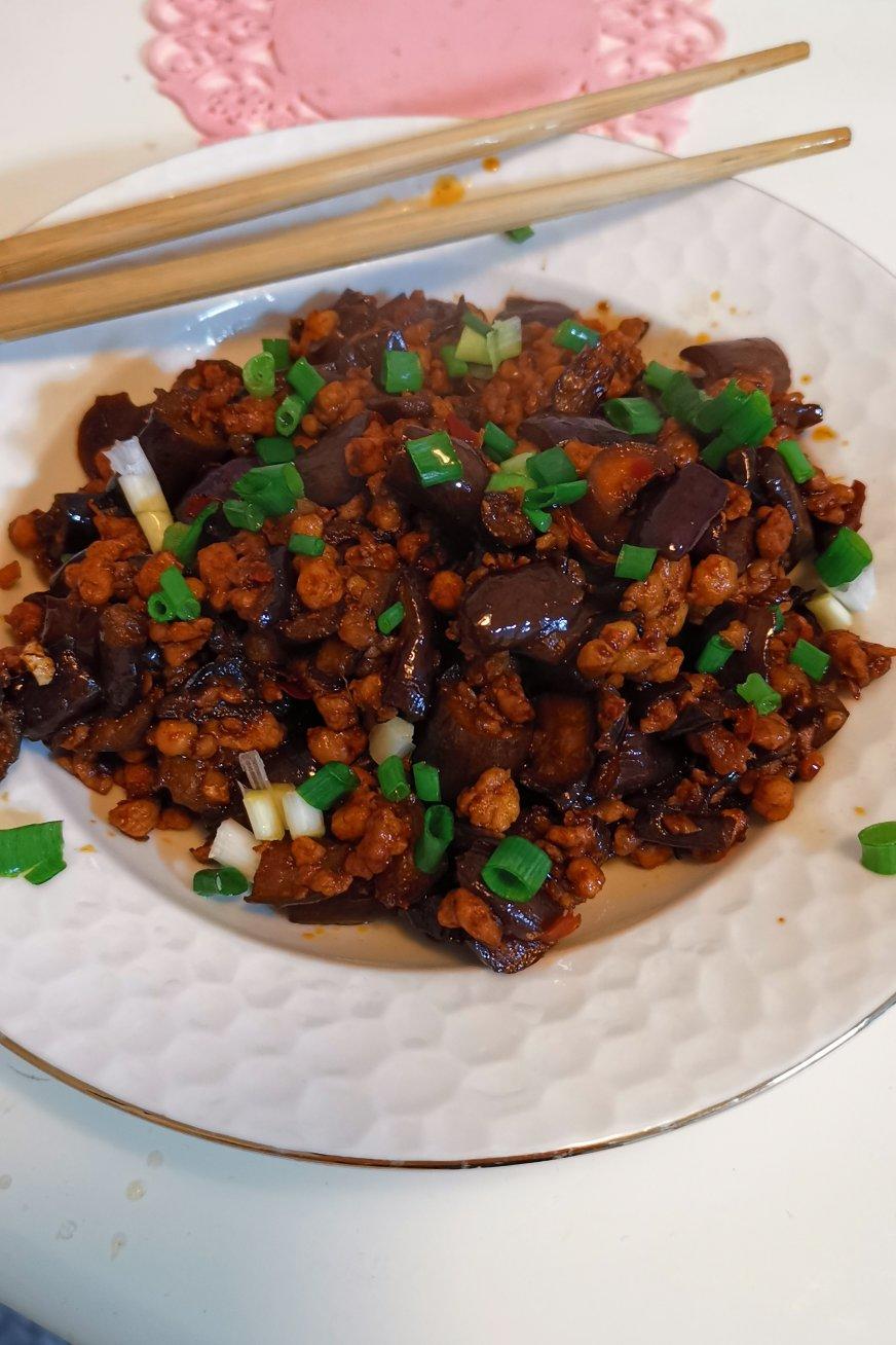 下饭菜蒜香肉末茄子