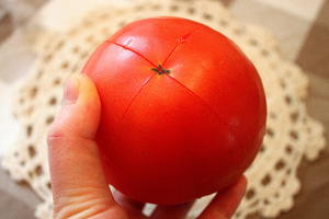 番茄蛋汤 -- 家常真味的做法 步骤1