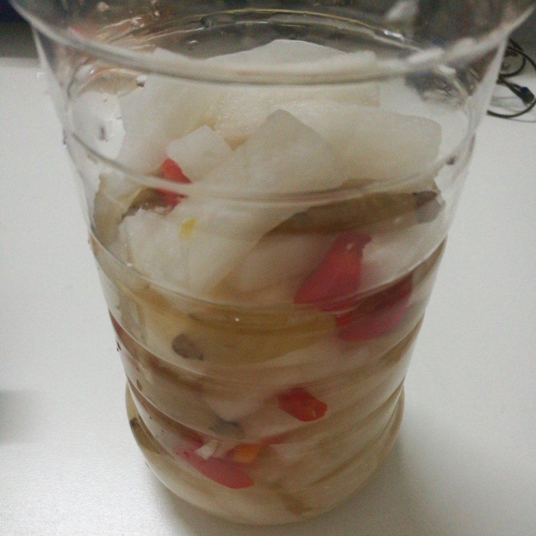腌酸萝卜
