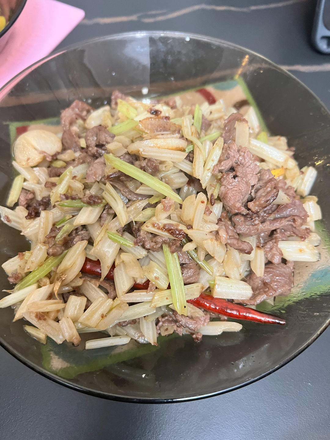 芹菜炒牛肉
