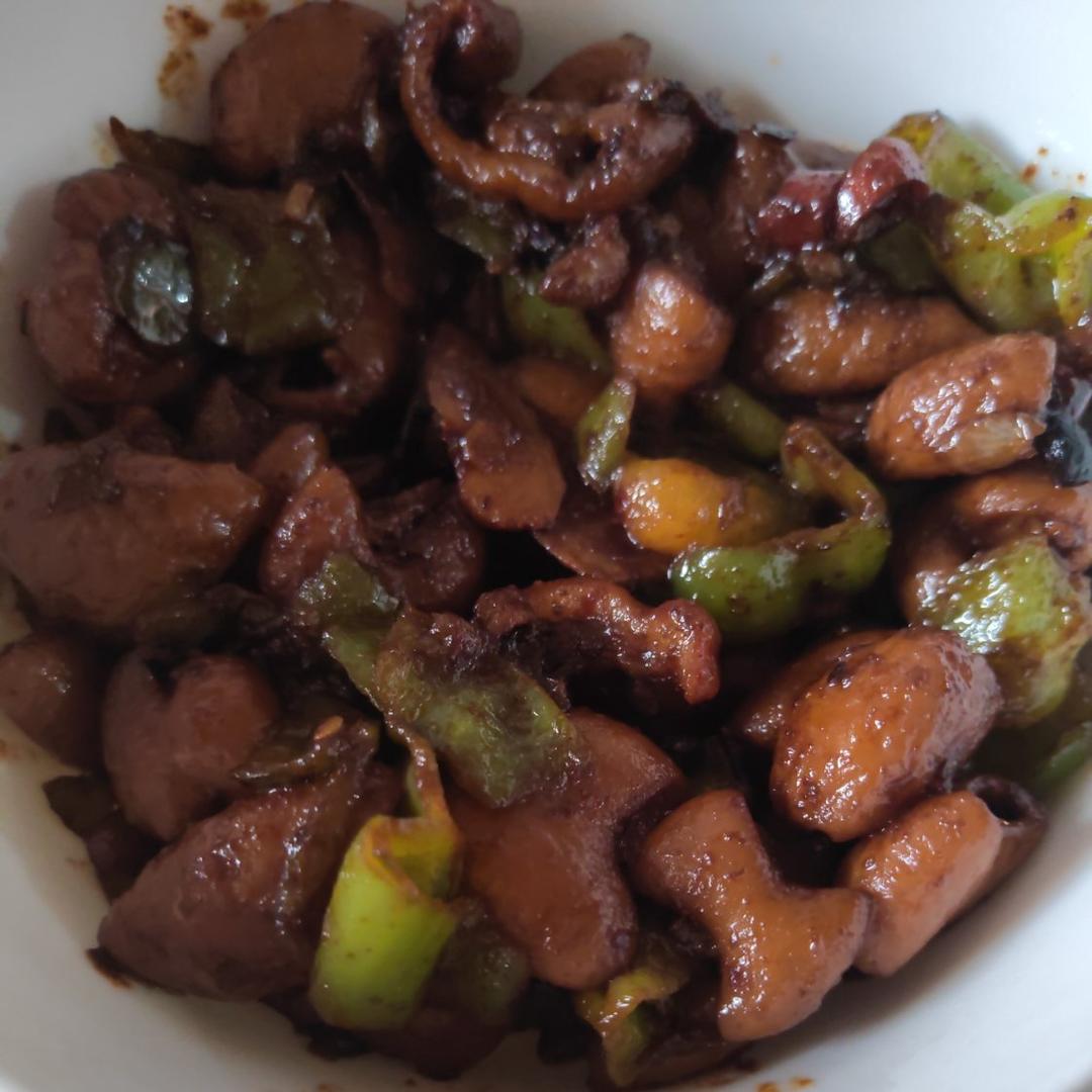 好吃到爆火爆肥肠