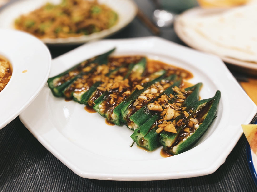 营养美味的凉拌秋葵