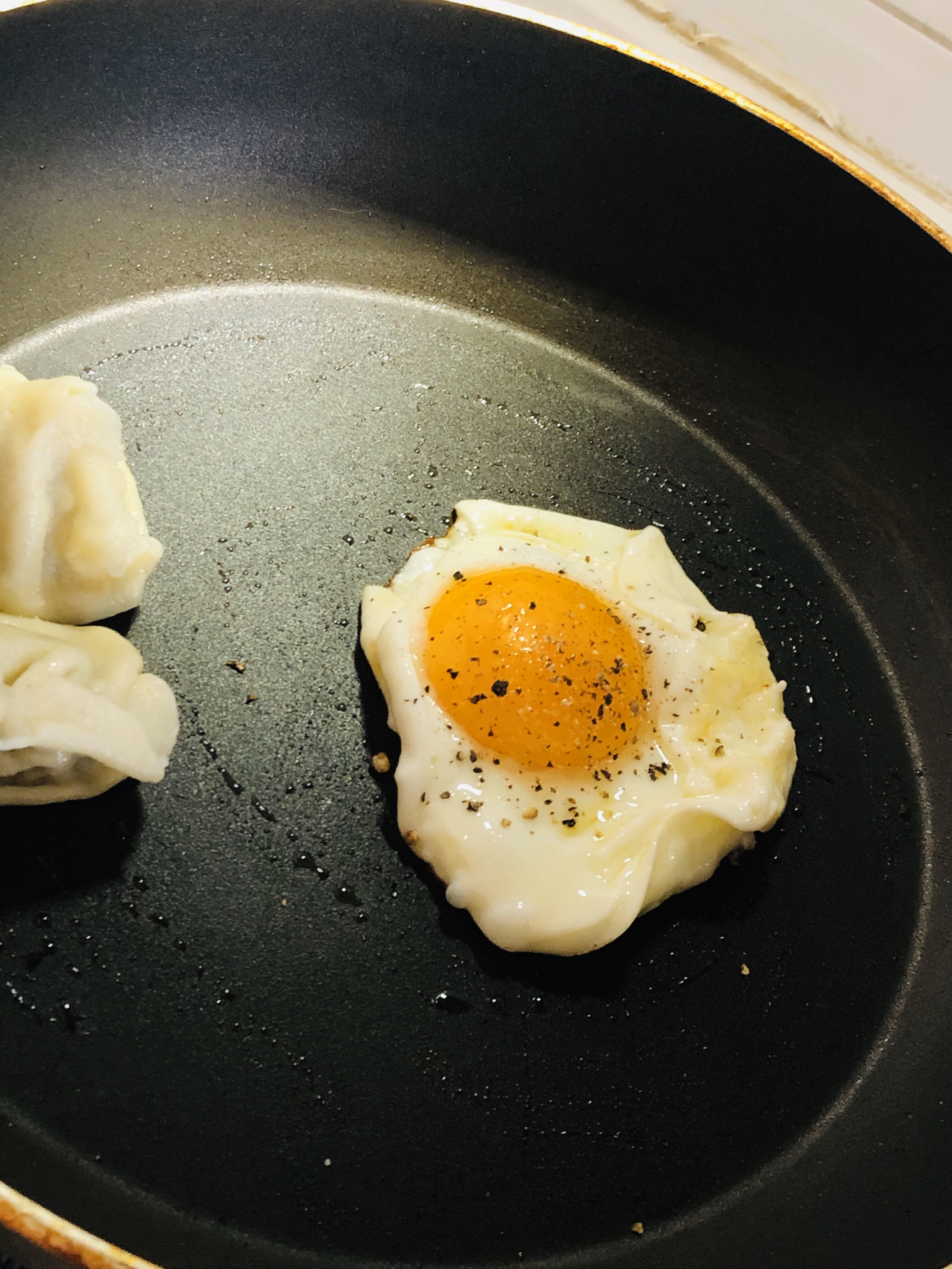 万小厨快手牛油果鸡蛋三明治+香蕉牛奶（零难度）的做法 步骤3