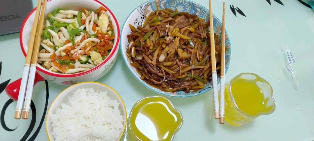 酸辣土豆丝的家常做法 超级下饭