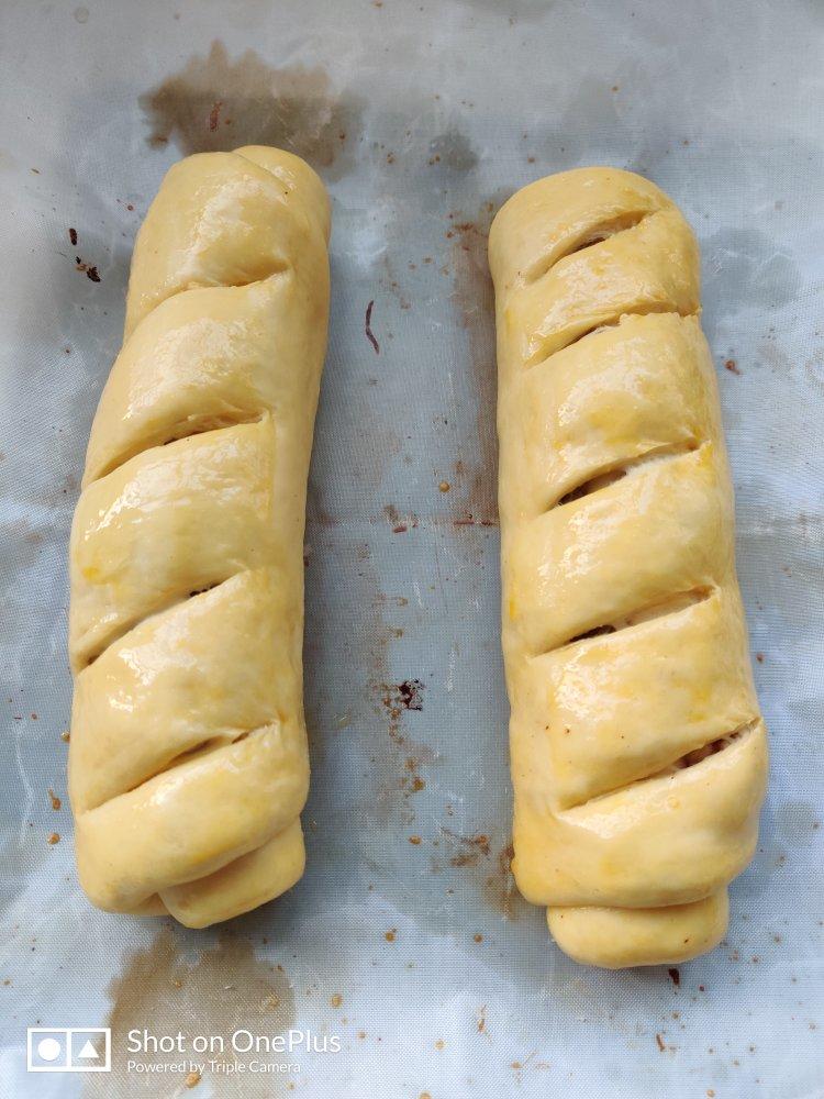 风靡代购店的新疆果仁大列巴