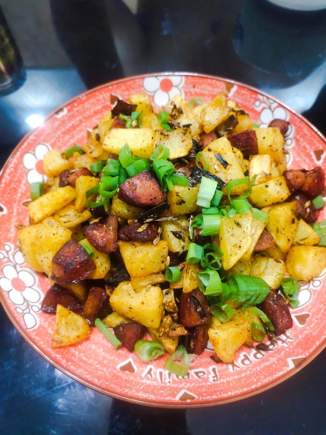 巨好吃的孜然火腿土豆丁