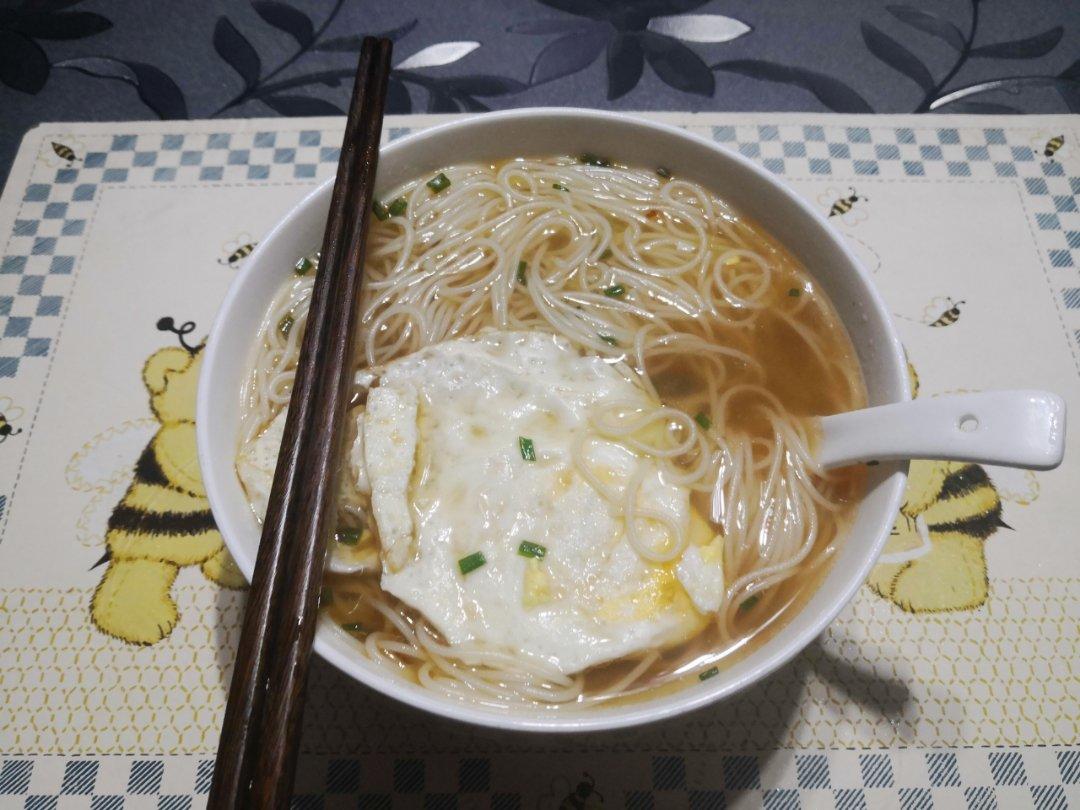 清汤挂面-香而不腻，方便快捷