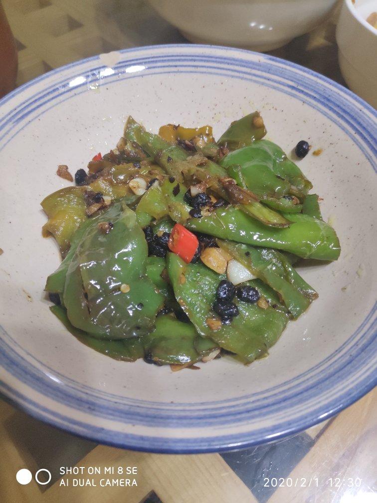干豆豉煎虎皮青椒
