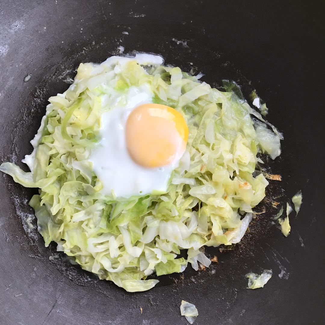 快手早餐料理-卷心菜烘蛋