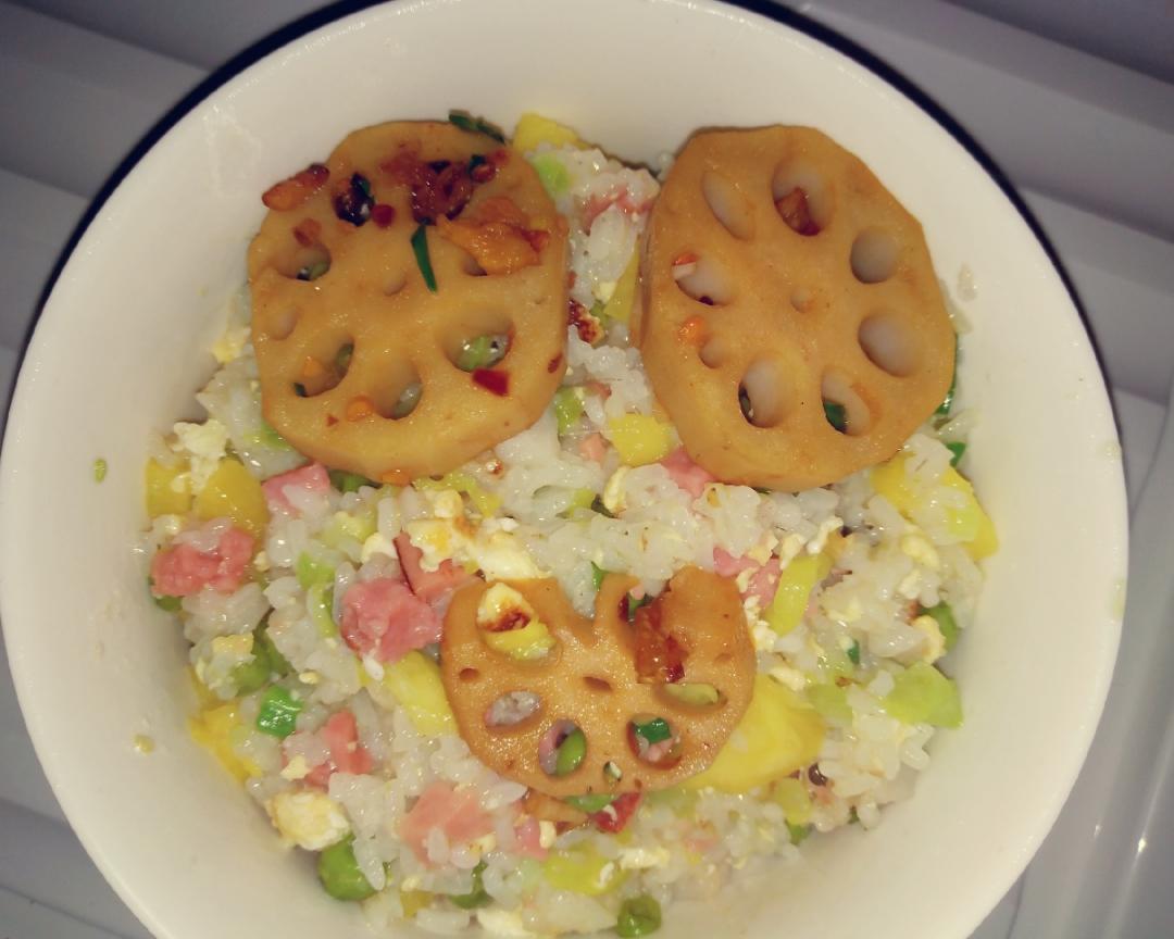 菠萝炒饭秘制藕片