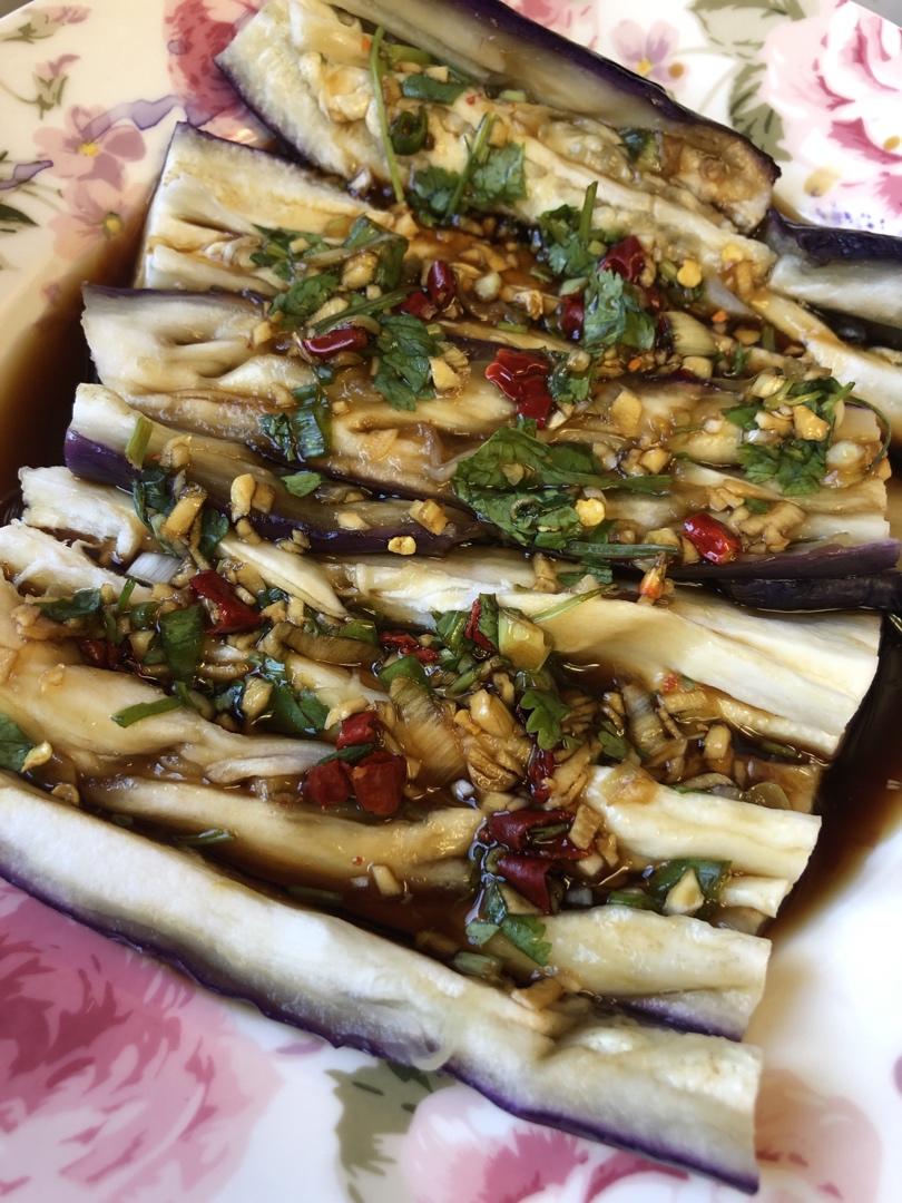 蒜拌茄子，夏日必备菜