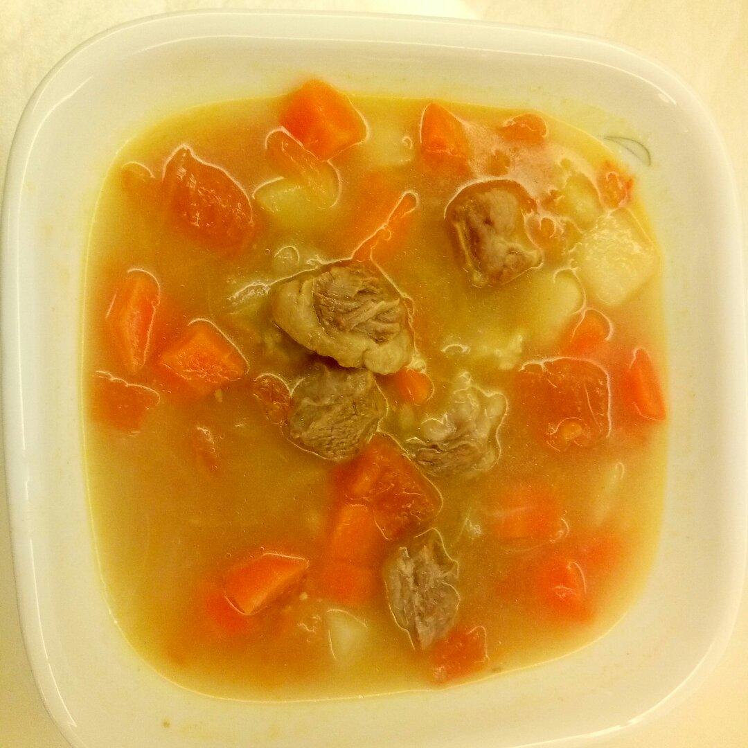 土豆番茄牛腩汤