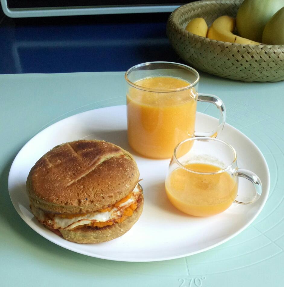 南瓜荷包蛋三明治的做法