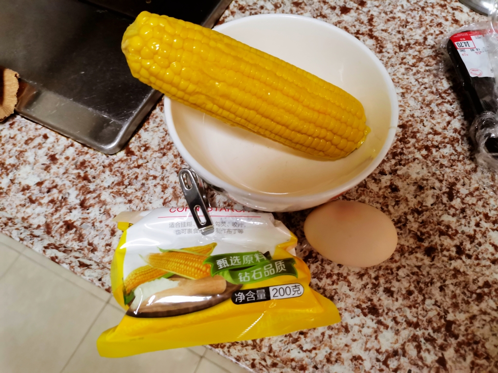 空气炸锅烤玉米烙的做法 步骤1