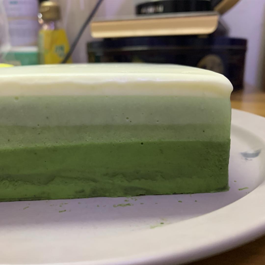 渐变抹茶慕斯蛋糕：我Amanda带着既美又作的抹茶甜点又来了！【曼食慢语】