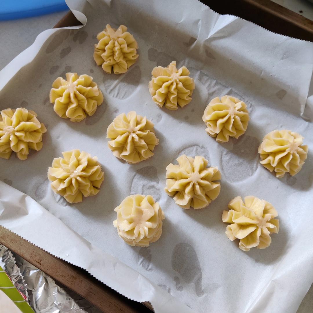 一抿即化酥到掉渣的珍妮曲奇云顶小花/烘焙视频饼干篇1