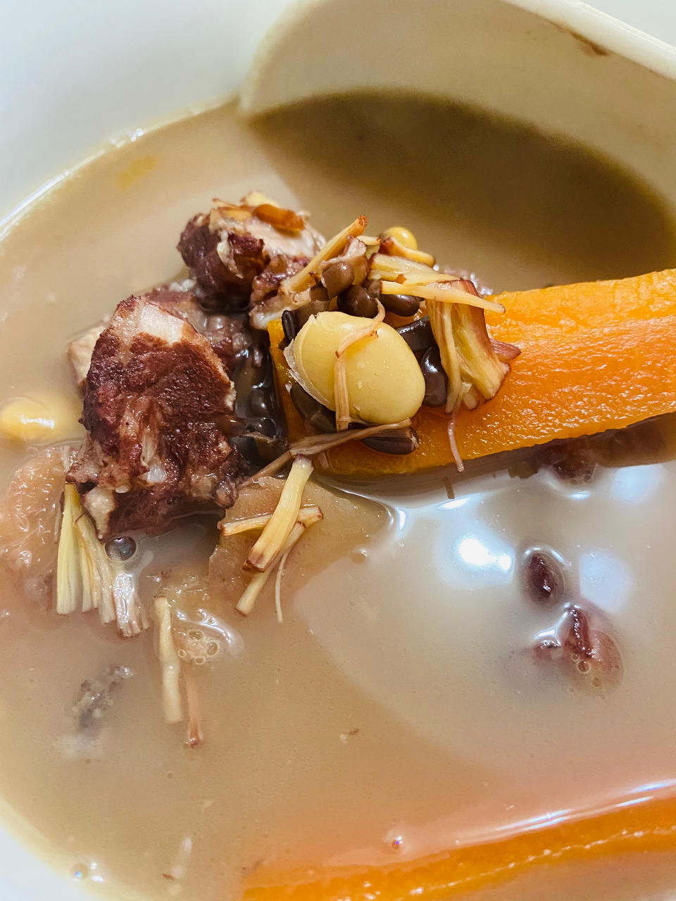赤小豆粉葛鲮鱼祛湿汤