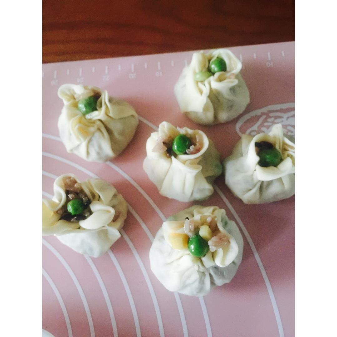 饺子皮咸蛋黄烧麦