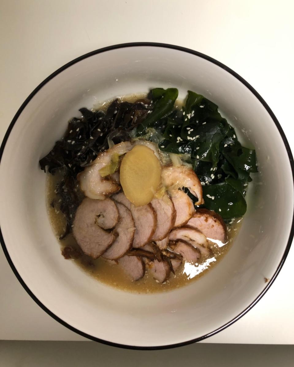 日式豚骨拉面
