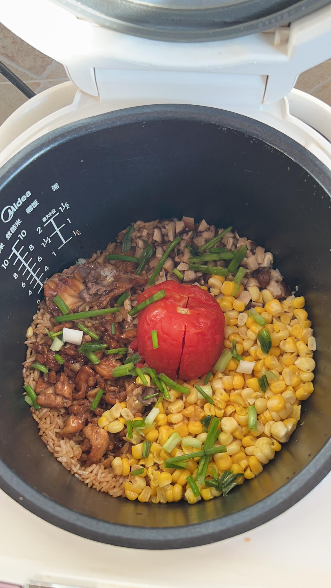 零难度❗超好吃❗电饭煲版香菇鸡腿焖饭