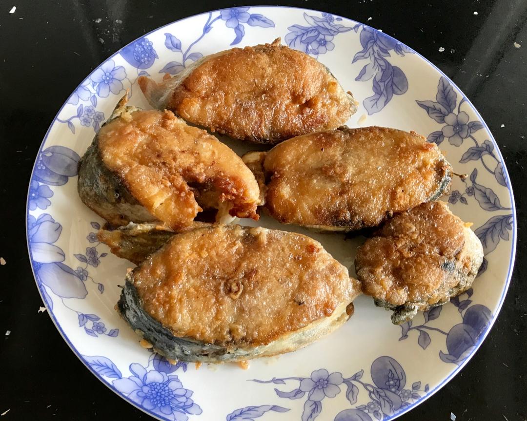 外脆里嫩煎鲅鱼