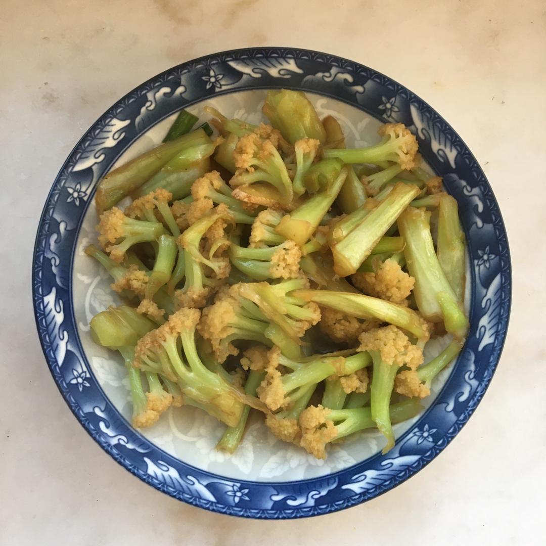 干煸菜花（花菜炒肉）